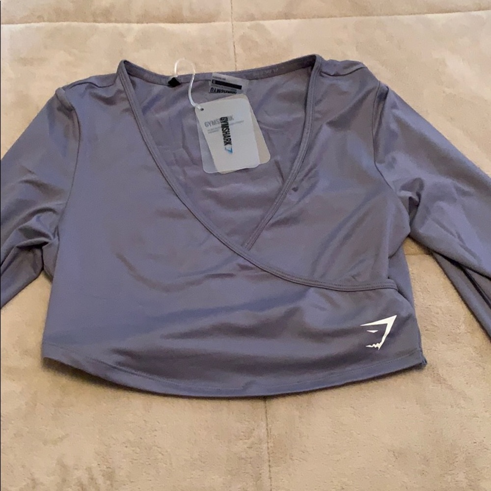 Long sleeve gym shark crop! Ballet crop